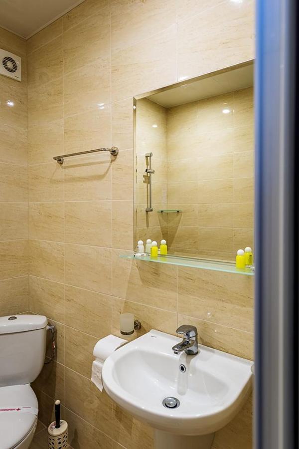 Family Hotel Bulgaria Kharmanli Exterior photo